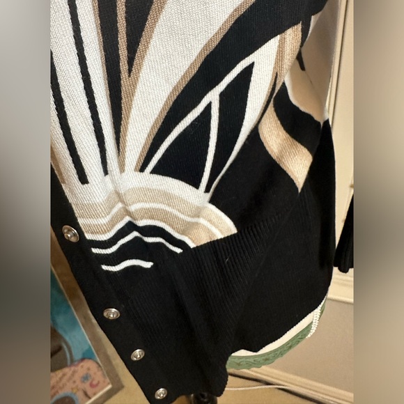 WHBM Cardigan Size XS Multicolor Abstract Lines Black White Tan 3/4 Sleeve - Picture 6 of 9